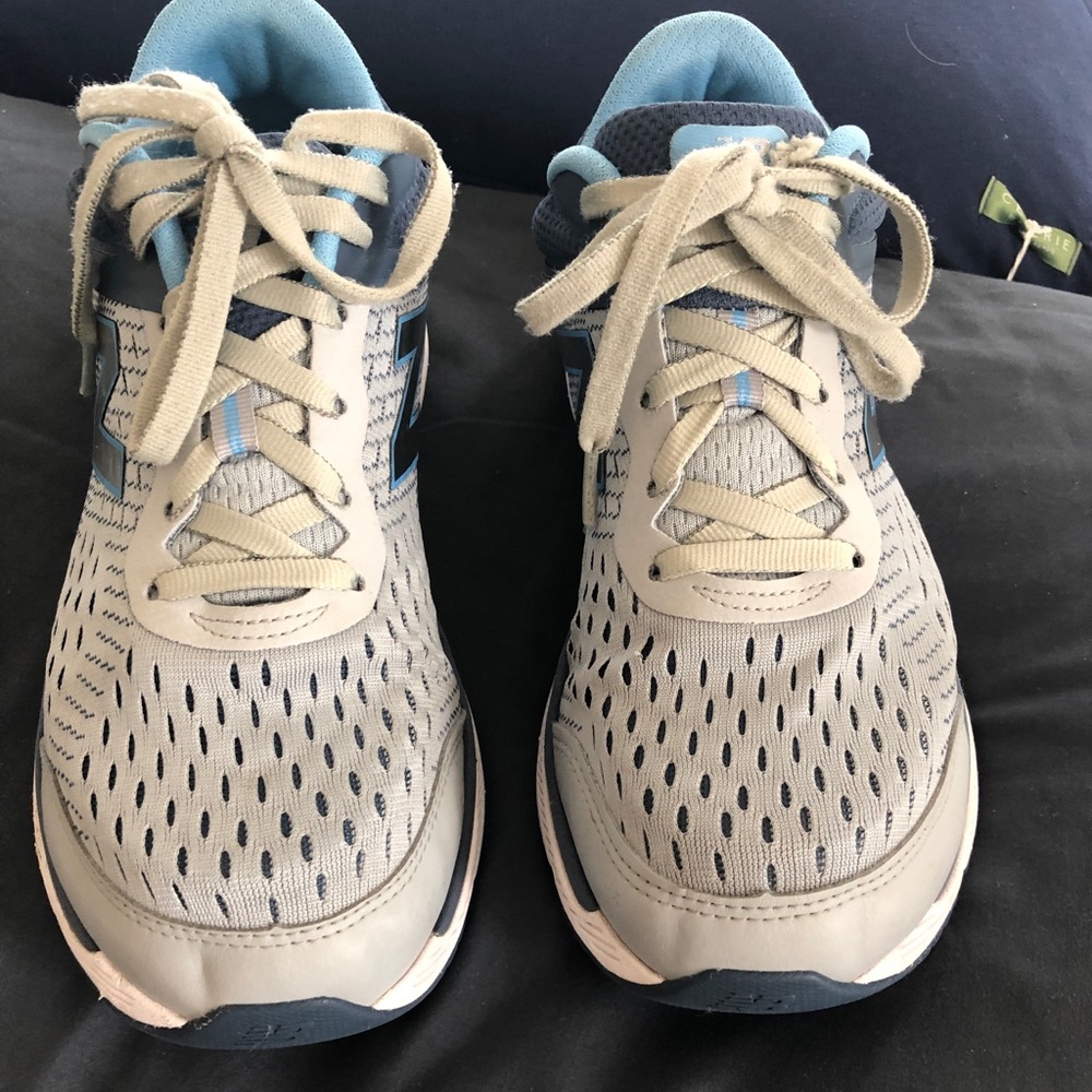NEW BALANCE 847 V4 LADIES WIDE ATHLETIC SHOES